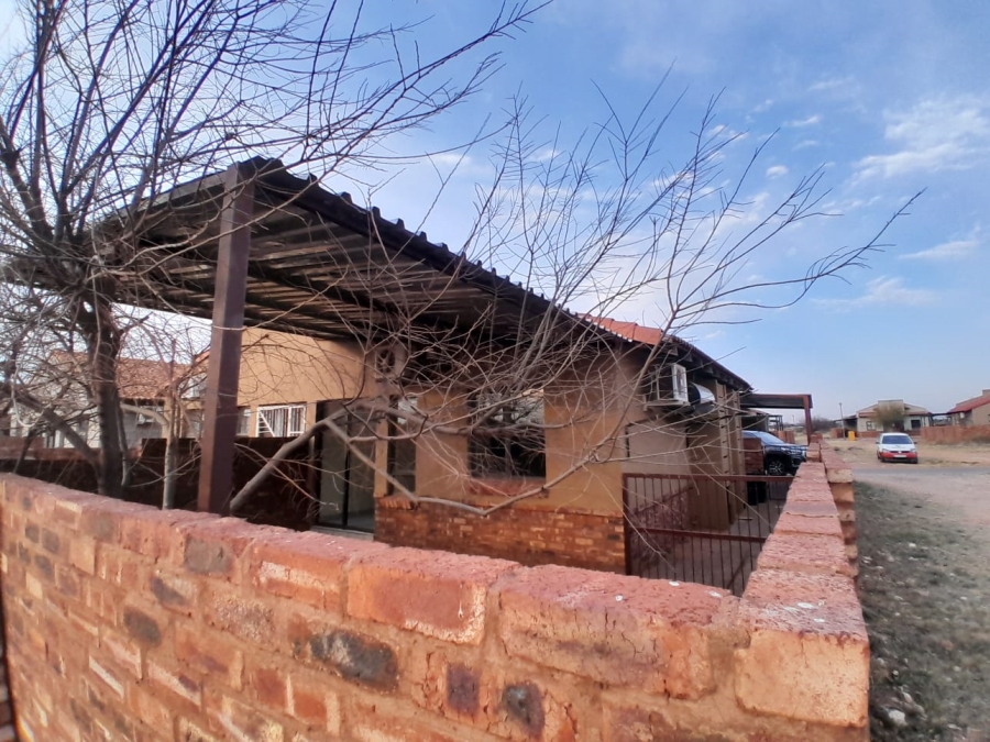 2 Bedroom Property for Sale in Kathu Northern Cape